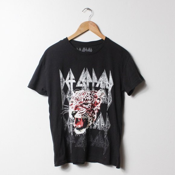 Def Leppard Shirt Mens Medium Black Band Tee w/ Holes - Picture 1 of 7
